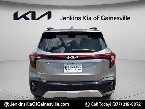New 2026 Kia Seltos S FWD image 3