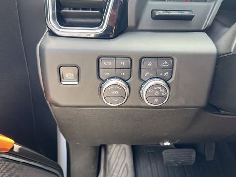 Used 2022 GMC Sierra 1500 Denali Ultimate image 21