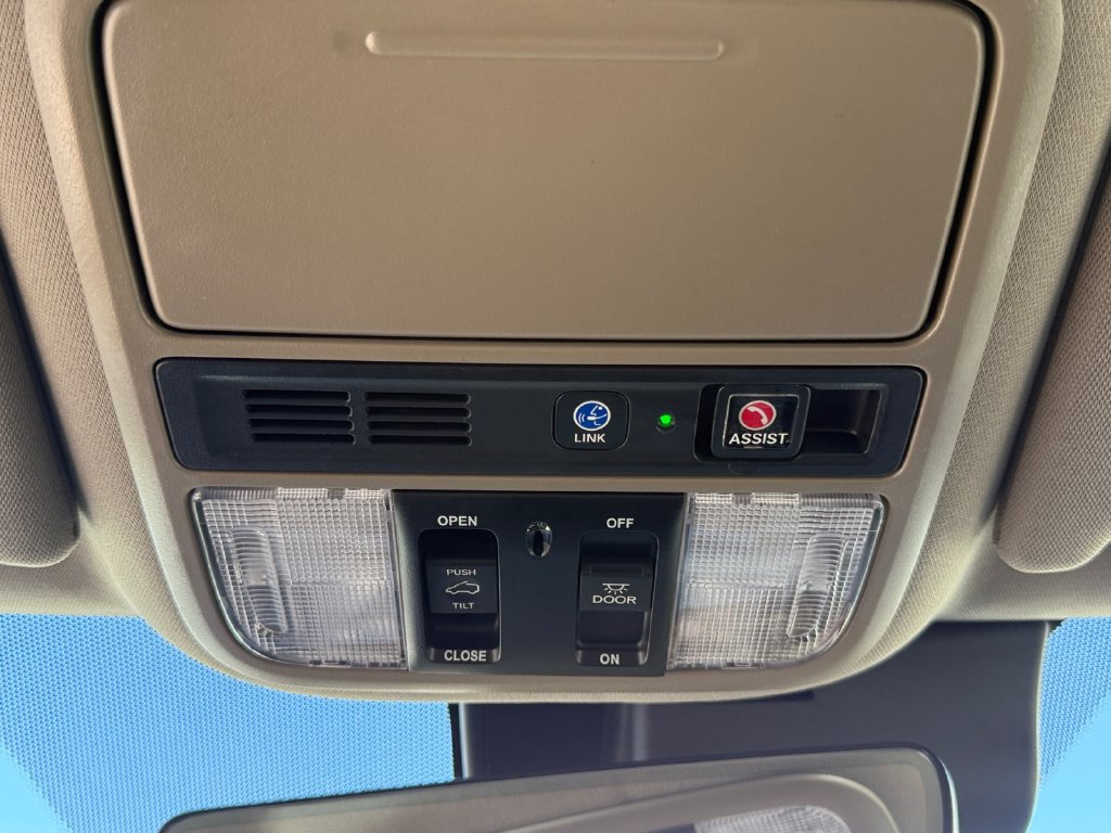 Used 2022 Honda Pilot Touring image 19