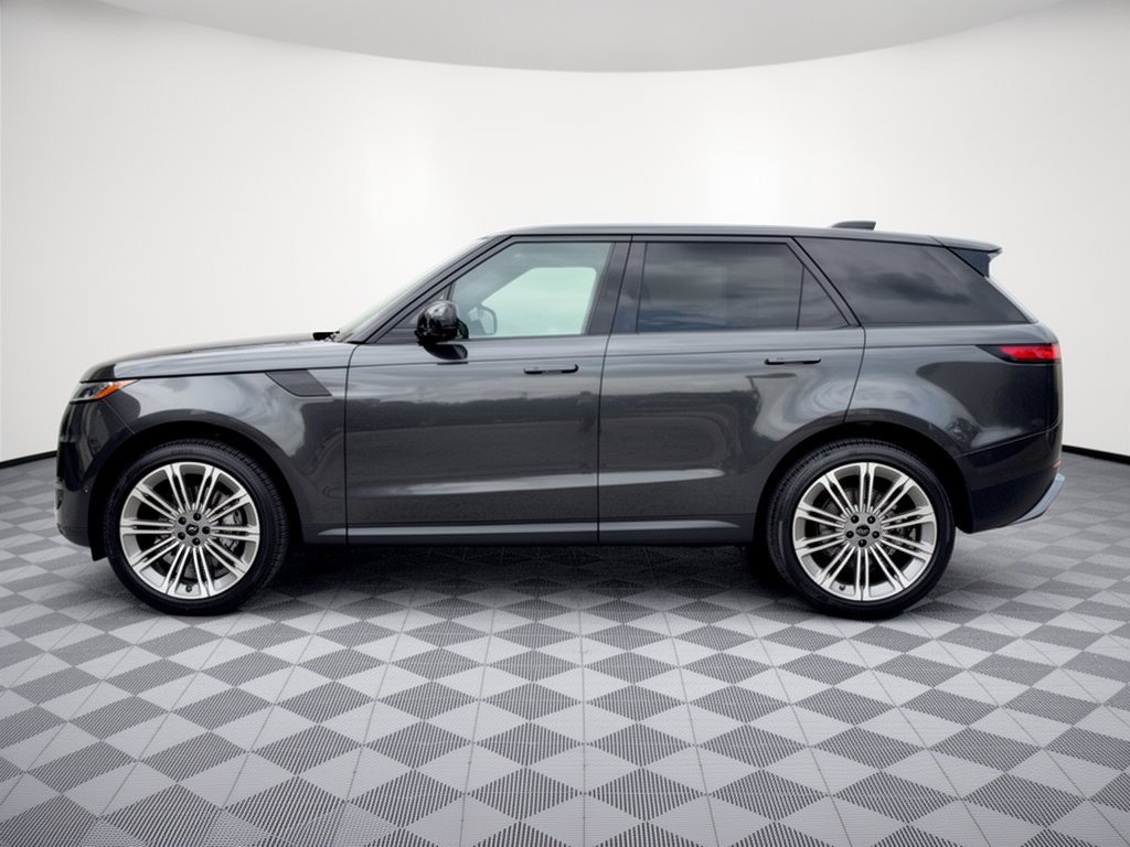 New 2027 Land Rover Range Rover Sport SE AWD/4WD image 2