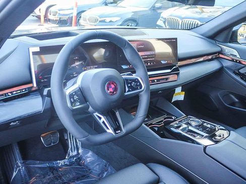 New 2026 BMW i5 eDrive40 w/ M Sport Package RWD image 17