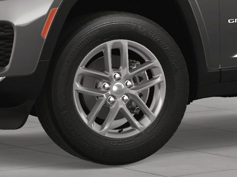 New 2025 Jeep Grand Cherokee Laredo X image 12