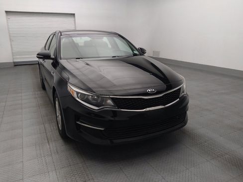 Used 2017 Kia Optima LX w/ Driver Convenience Package FWD image 14