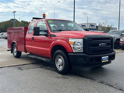 Used 2016 Ford F250 XL w/ Power Equipment Group image 2