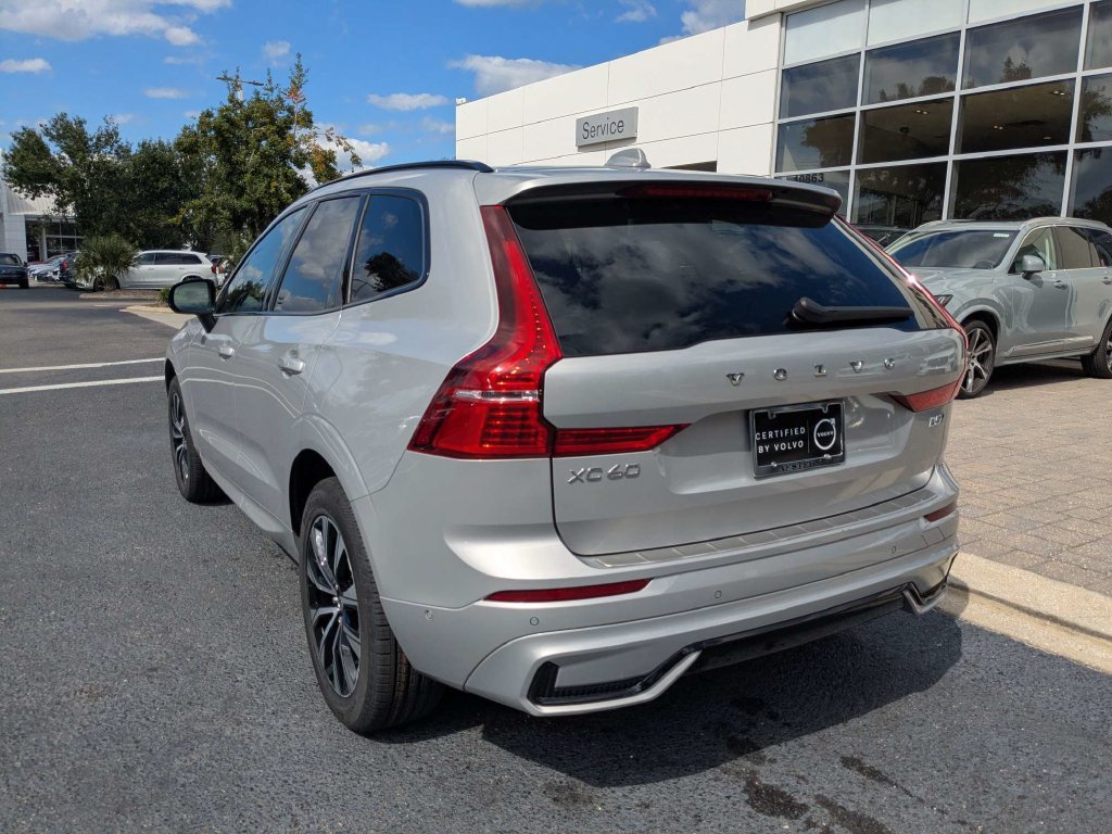 Used 2024 Volvo XC60 B5 Plus w/ Protection Package Premier AWD/4WD image 4