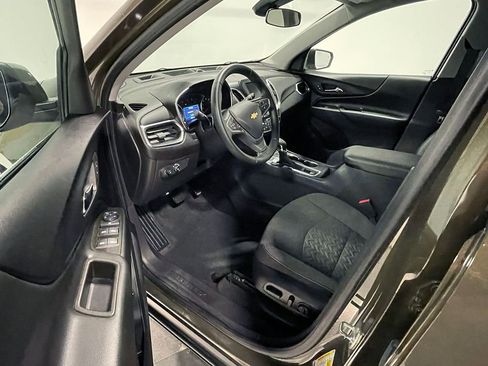Used 2023 Chevrolet Equinox LT image 18