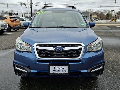 Used 2017 Subaru Forester 2.5i Premium w/ All-Weather Package image 5