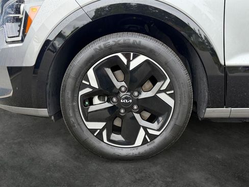 Used 2023 Kia Niro Wind FWD image 4