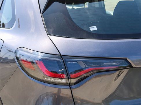 Used 2025 Honda HR-V LX image 10