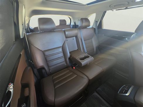 Used 2019 Kia Sorento SX image 15