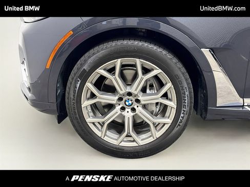Used 2022 BMW X7 xDrive40i AWD/4WD image 9