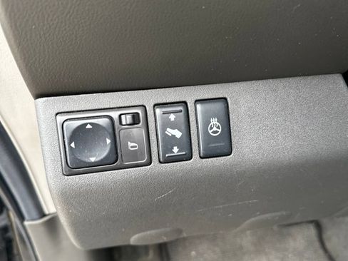 Used 2008 Nissan Pathfinder LE AWD/4WD image 13