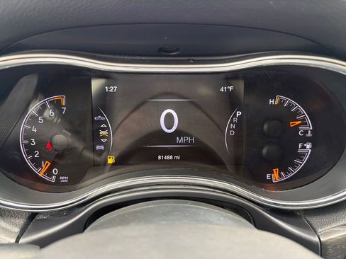 Used 2018 Jeep Grand Cherokee Limited image 18