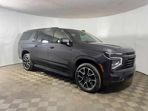 New 2026 Chevrolet Suburban RST w/ Comfort Package AWD/4WD image 7