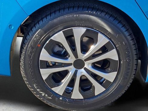 Used 2018 Toyota Prius Prime Advanced image 8