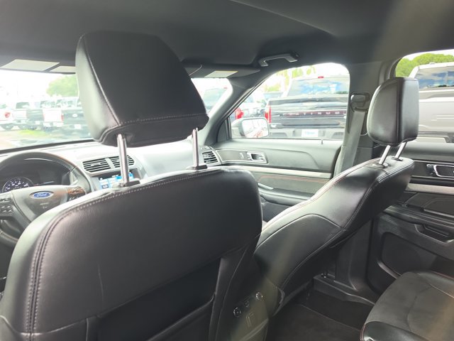 Certified 2019 Ford Explorer XLT w/ Equipment Group 202A FWD image 21