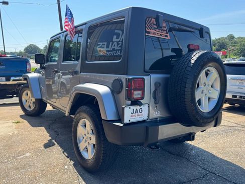 Used 2014 Jeep Wrangler Unlimited Sport AWD/4WD image 6