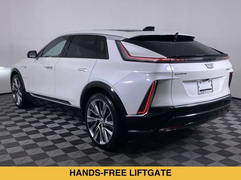 Certified 2025 Cadillac Lyriq Luxury w/ LPO, Floor Liner Package AWD/4WD image 19