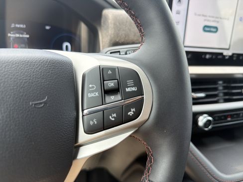 New 2026 Ford Explorer Active w/ Active Comfort Package AWD/4WD image 20