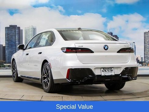 Used 2025 BMW 750e xDrive w/ Executive Package AWD/4WD image 9