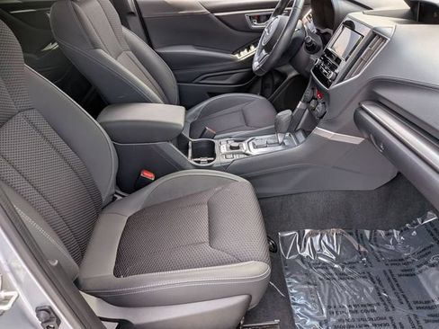 Used 2023 Subaru Forester Premium AWD/4WD image 36