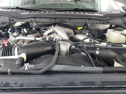 Used 2025 Ford F350 Lariat AWD/4WD image 8