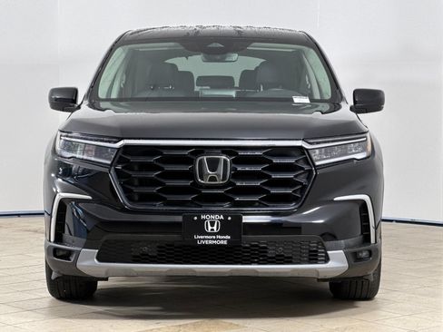 Used 2025 Honda Pilot EX-L image 9