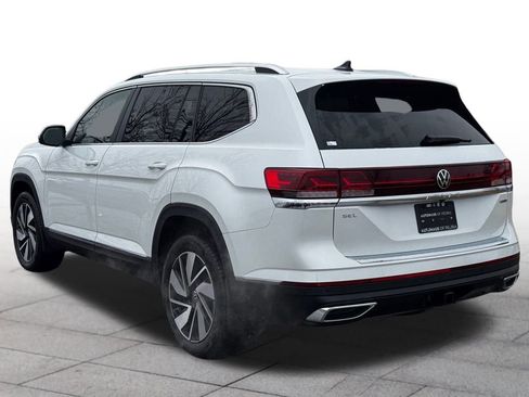 Used 2025 Volkswagen Atlas SEL AWD/4WD image 12