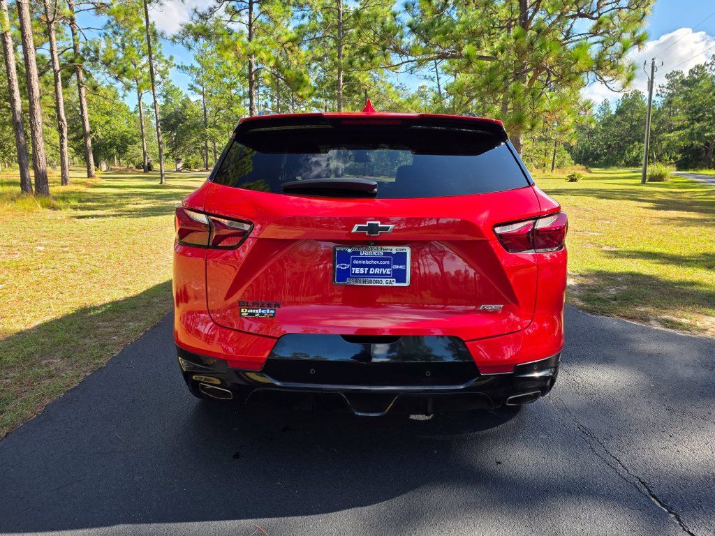 Used 2021 Chevrolet Blazer RS w/ Enhanced Convenience Package FWD image 4