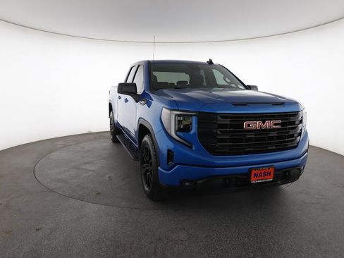 Used 2024 GMC Sierra 1500 Elevation RWD image 3