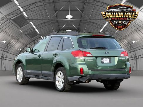 Used 2013 Subaru Outback 2.5i Premium AWD/4WD image 10