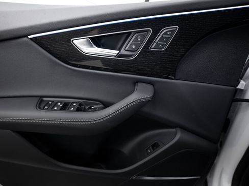 New 2026 Audi Q8 Premium Plus image 13