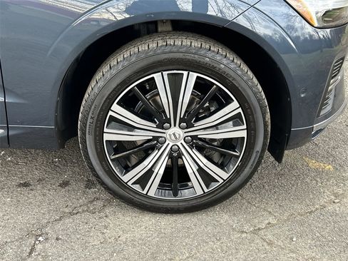 Used 2023 Volvo XC60 B5 Plus w/ Climate Package image 13