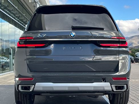 New 2026 BMW X7 xDrive40i w/ Premium Package AWD/4WD image 4