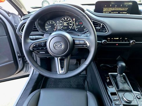 Certified 2025 MAZDA CX-30 AWD 2.5 S w/ Select Sport Pkg image 11