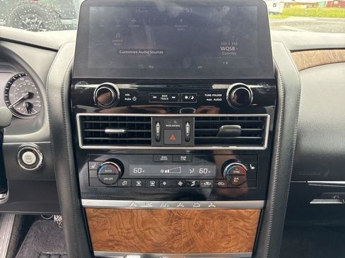 Used 2021 Nissan Armada SL w/ Captain's Chairs Package RWD image 47