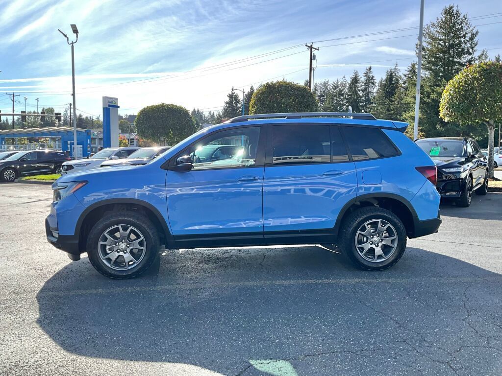 Used 2024 Honda Passport TrailSport image 4