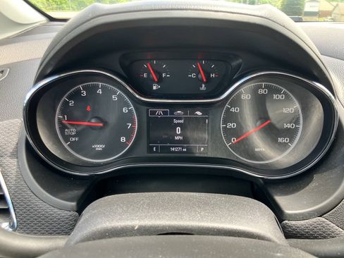 Used 2019 Chevrolet Cruze LT w/ LT Fleet Convenience Package FWD image 16