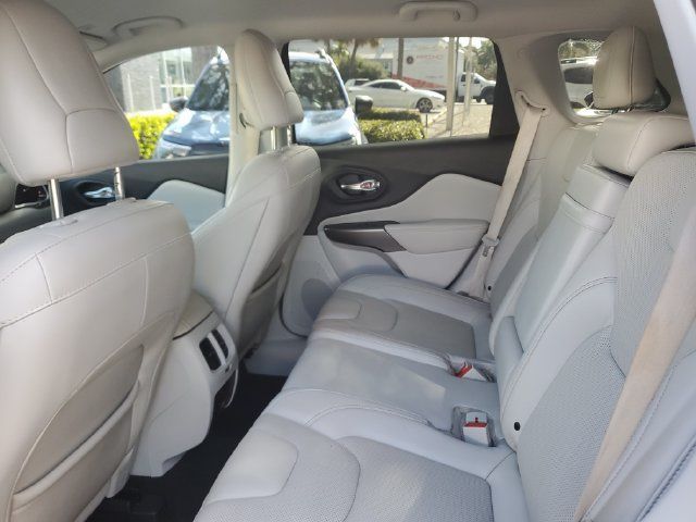 Used 2019 Jeep Cherokee Limited FWD image 14
