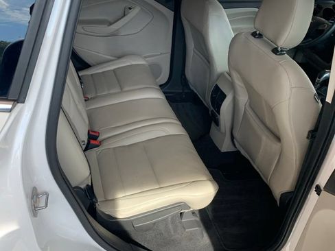 Used 2019 Ford Escape Titanium AWD/4WD image 11