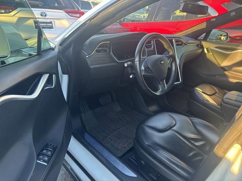 Used 2015 Tesla Model S 85D image 4