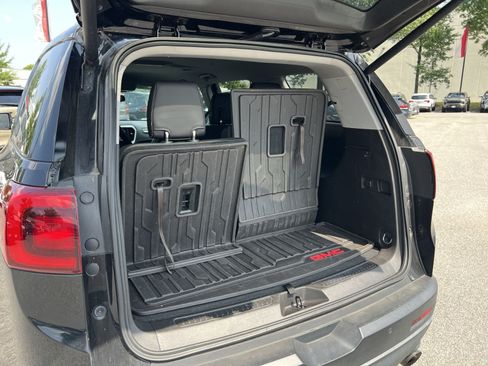 Used 2019 GMC Acadia SLT w/ Black Edition FWD image 27