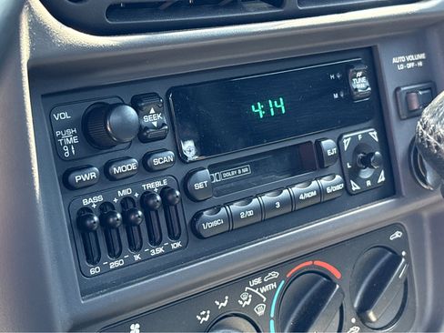 Used 2000 Plymouth Prowler image 7