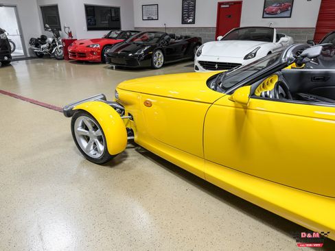 Used 1999 Plymouth Prowler RWD image 32