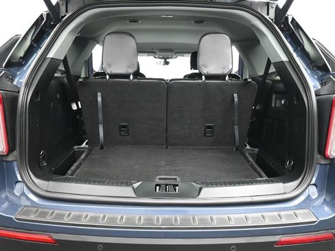 Used 2021 Ford Explorer XLT w/ Equipment Group 202A image 23