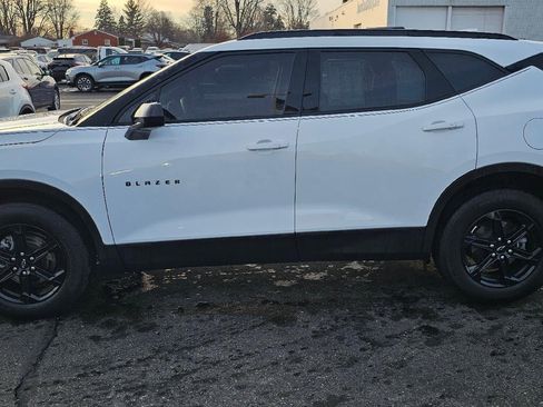 Used 2024 Chevrolet Blazer LT w/ Midnight/Sport Edition image 4