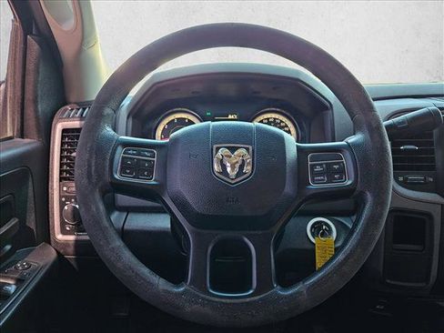 Used 2017 RAM 3500 Tradesman RWD image 11