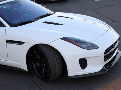 Used 2018 Jaguar F-TYPE Convertible image 10