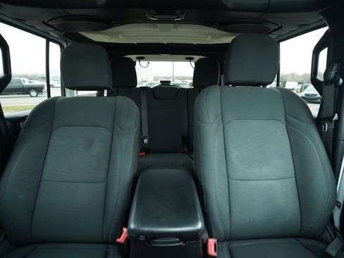 Used 2020 Jeep Wrangler Unlimited Sport S image 34
