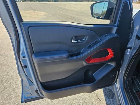 Used 2024 Nissan Frontier Pro-X w/ Pro Convenience Package image 10